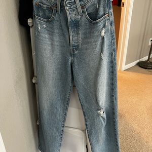 Only used twice Levi’s new jeans